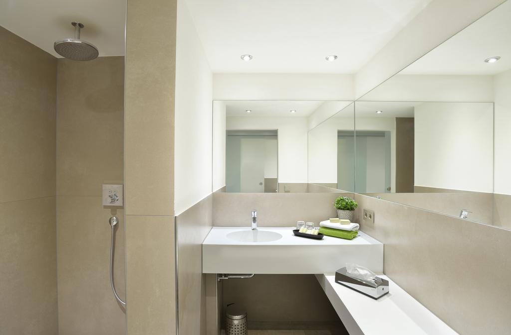 Hotel Hohe Linde イスニー・イム・アルゴイ 部屋 写真