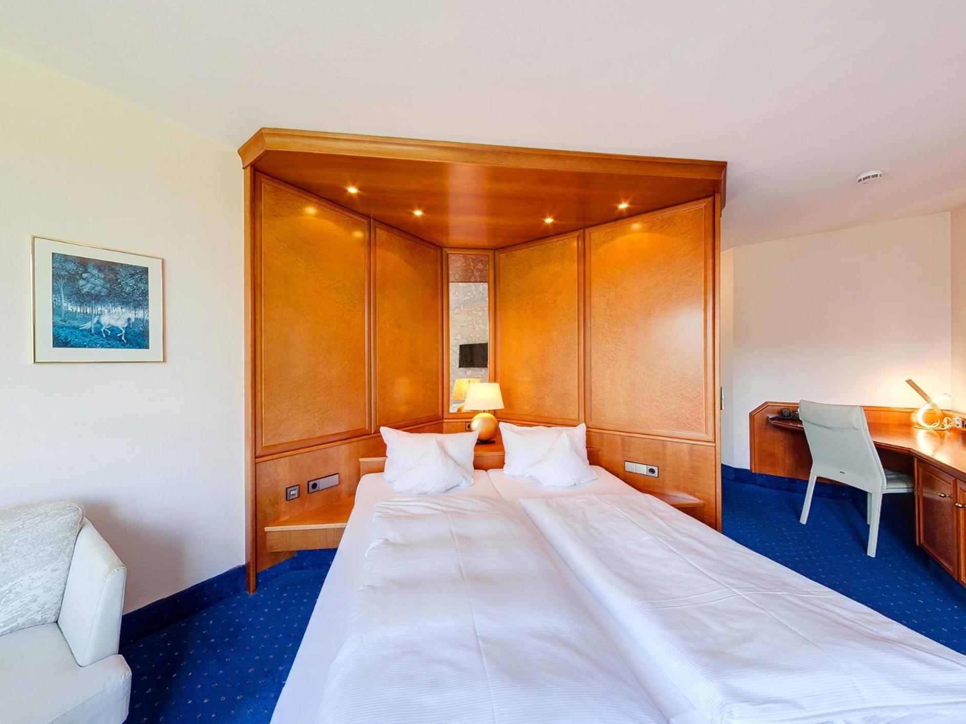 Hotel Hohe Linde イスニー・イム・アルゴイ エクステリア 写真