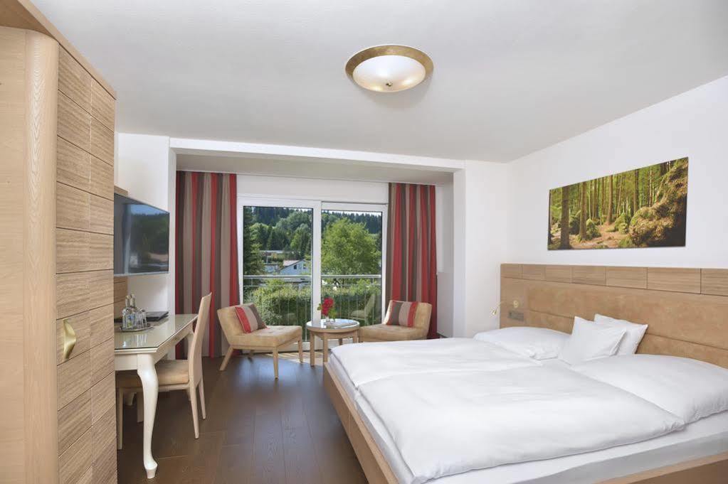 Hotel Hohe Linde イスニー・イム・アルゴイ エクステリア 写真